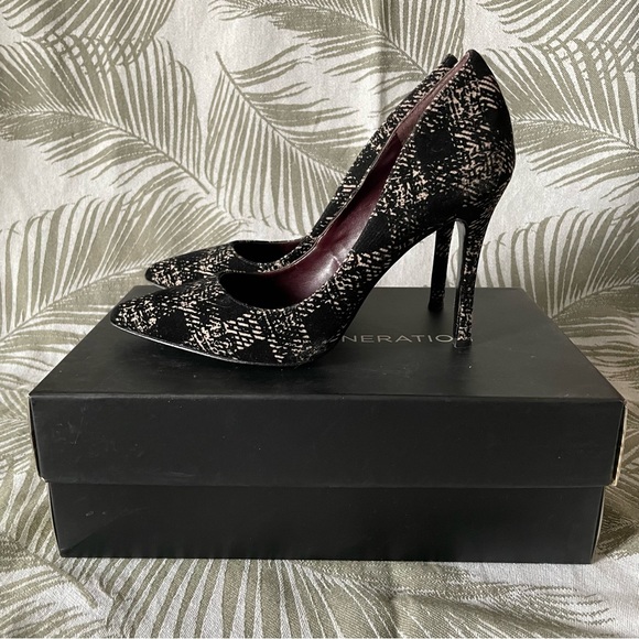 BCBGeneration Treasure Pumps - Picture 2 of 8